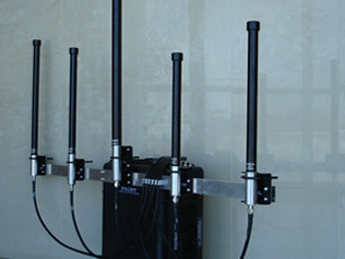 Taktischer Störsender der Mobilitäts-25Mhz-3800Mhz, Signal-Störsender 350W VHF-UHFhoher leistung